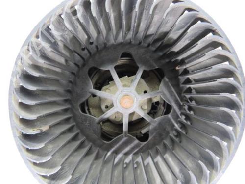 Heater blower motor VW GOLF VI (5K1) 1.6 TDI | BP15842932M62 