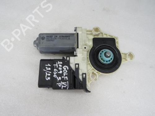 Rudehejsemotor bagstkærm venstre VW GOLF VI (5K1) 1.6 TDI (105 hp) 15942933