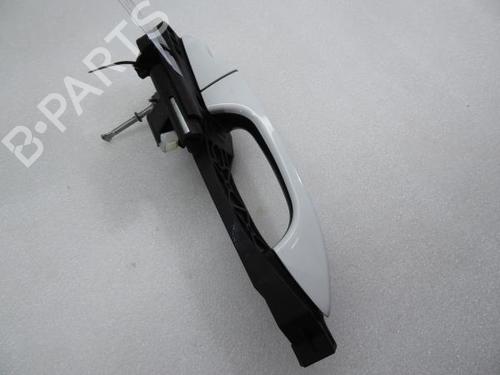 Used Front left exterior door handle HYUNDAI i20 II (GB, IB) 1.0 T-GDI (101 hp) 16183765