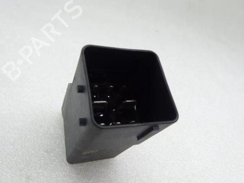 Switch PEUGEOT 5008 II (MC_, MJ_, MR_, M4_) 1.6 BlueHDi 120 (MCBHZH, MCBHZW) | BP16195726I30 