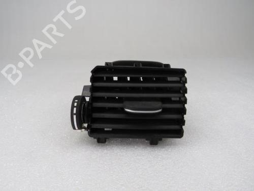 Air vent VOLVO V40 Hatchback (525) D2 7370000