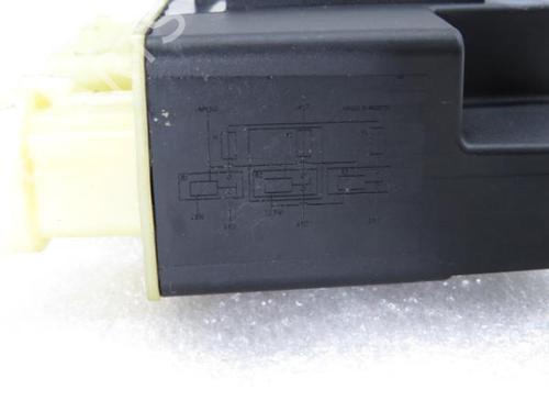 Switch PEUGEOT 5008 II (MC_, MJ_, MR_, M4_) 1.6 BlueHDi 120 (MCBHZH, MCBHZW) | BP16304405I30 