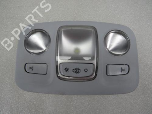 Interior roof light PEUGEOT 5008 II (MC_, MJ_, MR_, M4_) 1.6 BlueHDi 120 (MCBHZH, MCBHZW) 96781444PR02
