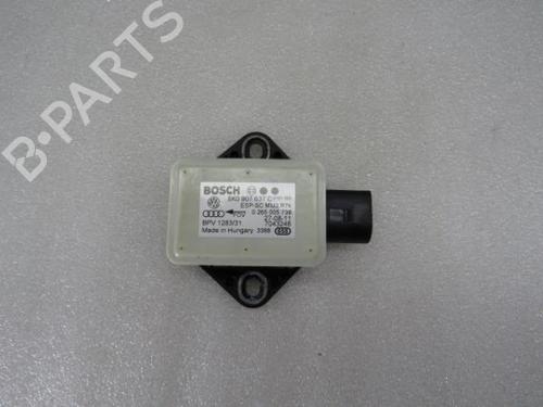 Używane Moduł elektroniczny AUDI A4 B8 Avant (8K5) 2.0 TDI (136 hp) 16353267