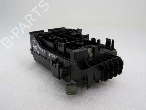 Fuse box OPEL ASTRA K Sports Tourer (B16) 1.6 CDTi (35) | BP16736917E1