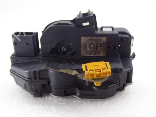 Front right lock OPEL ASTRA J (P10) 1.6 CDTi (68) 13579523