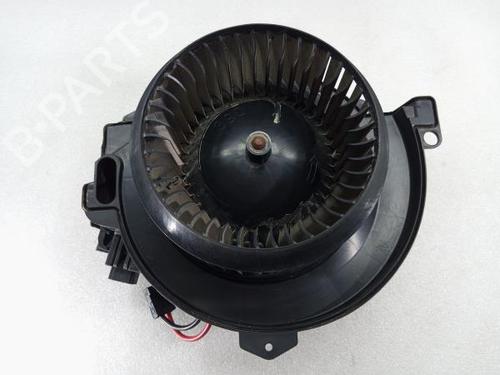 Heater blower motor MERCEDES-BENZ SPRINTER 3,5-t Van (B907, B910) 315 CDI RWD (907.631, 907.633, 907.635, 907.637) A0008307902