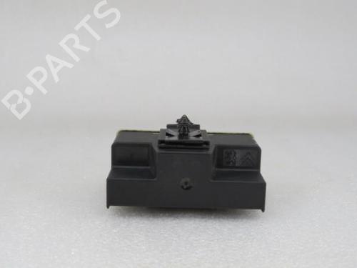 Commutateur PEUGEOT 308 SW II (LC_, LJ_, LR_, LX_, L4_) 1.5 BlueHDi 100 | BP17449831I30