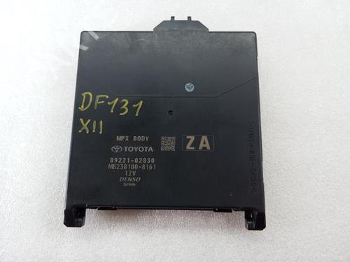 Switch TOYOTA COROLLA Estate (_E21_) 1.8 Hybrid (ZWE211W) 8922102830