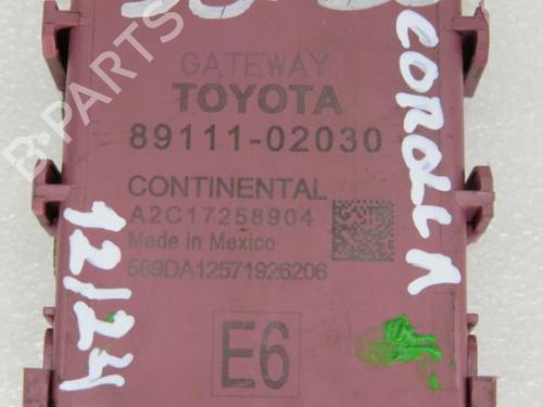 Switch TOYOTA COROLLA Estate (_E21_) 1.8 Hybrid (ZWE211W) | BP17774239I30 