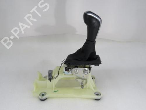 Gear lever VOLVO V60 I (155) D4 | BP18641479M90 