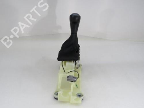 Gear lever VOLVO V60 I (155) D4 | BP18641479M90 