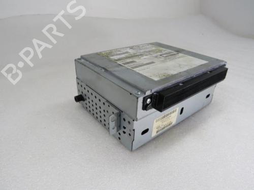 Used Radio VOLVO V40 Hatchback (525) D2 (114 hp) 18855027