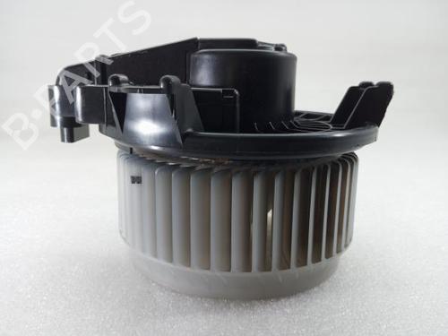 Heater blower motor TOYOTA AURIS Estate (_E18_) 1.4 D-4D (NDE180_) | BP19665910M62 