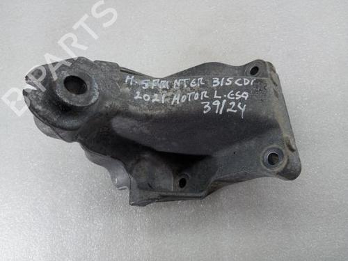 Engine mount MERCEDES-BENZ SPRINTER 3,5-t Van (B907, B910) 315 CDI RWD (907.631, 907.633, 907.635, 907.637) A6542240500