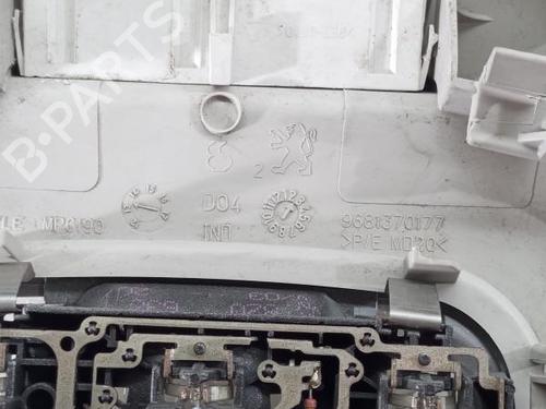 Innerbelysning PEUGEOT 3008 I MPV (0U_) 2.0 HDi Hybrid4 (0URHCA) | BP22524486I8 