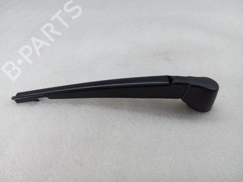 Front windshield wiper arm MERCEDES-BENZ GLC (X253) 250 d 4-matic (253.909) BP22604215C143