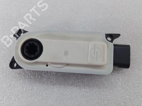 Electronic module PEUGEOT 2008 II (UD_, US_, UY_, UJ_, UR_, UC_) 1.2 PureTech 130 (USHNS, URHNS) 5877R1001A