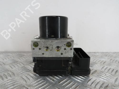 ABS pump VOLVO V40 Hatchback (525) D2 P31423315