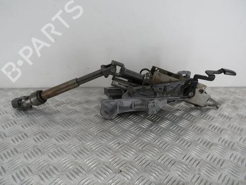 Steering column VOLVO V40 Hatchback (525) D2 P31429460