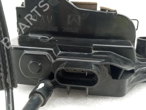 Front right lock NISSAN PRIMERA (P12) 2.2 Di | BP28585968C97