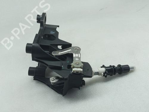 Gear lever PEUGEOT 208 II (UB_, UP_, UW_, UJ_) 1.5 BlueHDI 100 | BP29282811M90