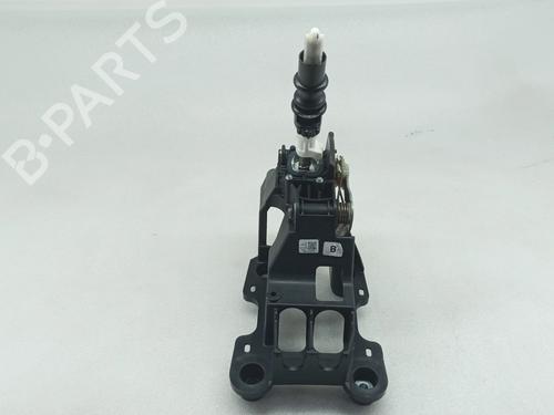 Used Gear lever PEUGEOT 208 II (UB_, UP_, UW_, UJ_) 1.5 BlueHDI 100 (102 hp) 29282811