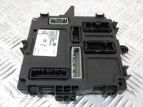 Fuse box RENAULT CLIO V (B7_) 1.6 E-TECH 145 (B7MU) | BP29336682E1 