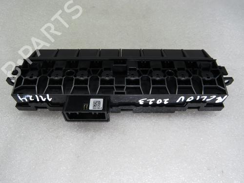 Switch RENAULT CLIO V (B7_) 1.6 E-TECH 145 (B7MU) | BP29378657I30 