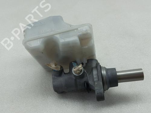 Brake master cylinder SMART FORTWO Coupe (453) electric drive (453.391) | BP29568903M77