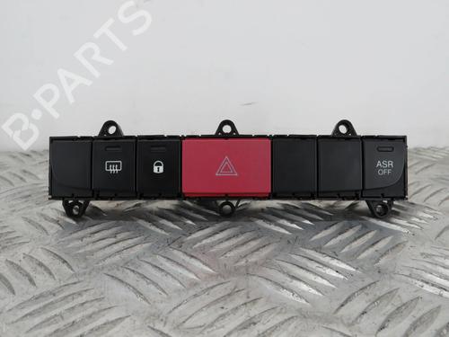 Used Warning switch PEUGEOT BOXER Van 2.2 BlueHDi 140 (140 hp) 29749168