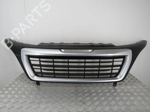 Used Grille PEUGEOT BOXER Van 2.2 BlueHDi 140 (140 hp) 29751259