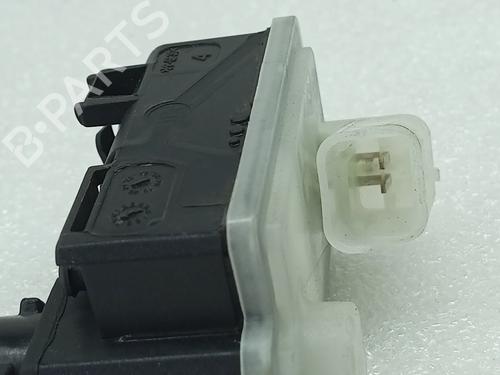 Sentrallåsmotor tankluke CITROËN C3 III (SX) 1.5 BlueHDi 100 (SXYHYP, SXYHTU) | BP29824855E18