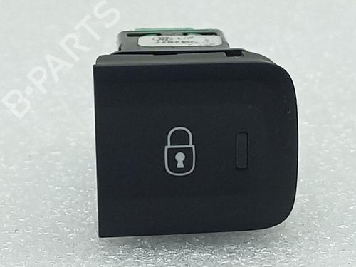 Used Switch TOYOTA PROACE CITY Box Body/MPV (BPZ_) 1.5 D-4D 100 (BPZM) (102 hp) 29921416