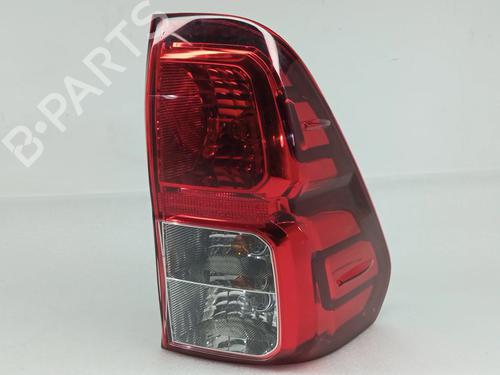 Used Right taillight TOYOTA HILUX VIII Pickup (_N1_) 2.5 D 4WD (KUN125_) (101 hp) 30006505