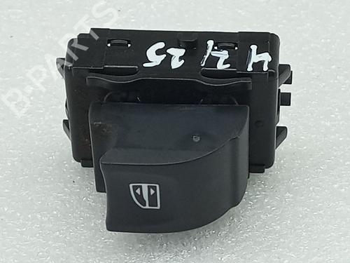 Used Right front window switch RENAULT MEGANE IV Grandtour (K9A/M/N_) 1.5 dCi 110 (110 hp) 30063125