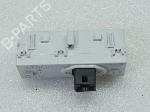 Used Electronic module RENAULT MASTER III Van (FV) 2.3 dCi 135 FWD (FV0N, FV08, FV06, FV00, FV1S) (136 hp) 30123711