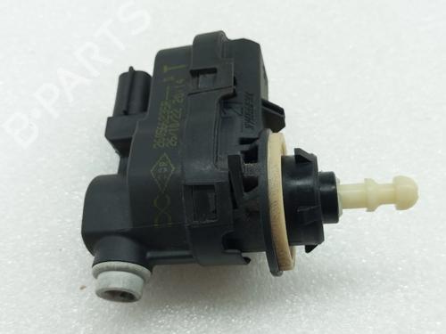 Used Headlight adjuster motor RENAULT MEGANE IV Hatchback (B9A/M/N_) 1.5 Blue dCi 115 (B9A6) (116 hp) 30124749