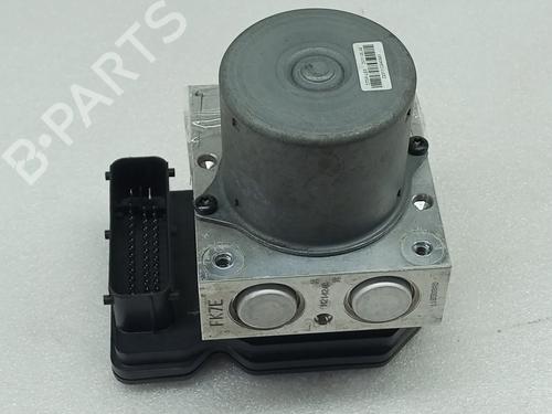 Used ABS pump HYUNDAI i40 I CW (VF) 1.7 CRDi (136 hp) 30494368