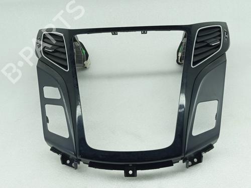 Used Air vent HYUNDAI i40 I CW (VF) 1.7 CRDi (136 hp) 30494372