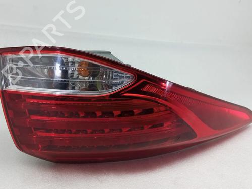 Used Left taillight HYUNDAI i40 I CW (VF) 1.7 CRDi (136 hp) 30538956