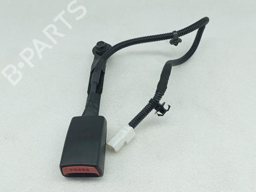 Used Seat buckle HYUNDAI i40 I CW (VF) 1.7 CRDi (136 hp) 30571529