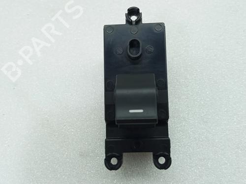 Used Right rear window switch HYUNDAI i40 I CW (VF) 1.7 CRDi (136 hp) 30571536