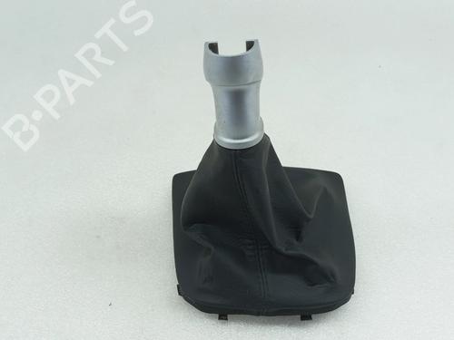 Used Shift knob HYUNDAI i40 I CW (VF) 1.7 CRDi (136 hp) 30594825