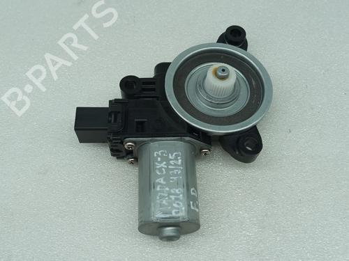 Rudehejsemotor forskærm højre MAZDA CX-3 (DK) 1.5 SKYACTIV-D (DK2WS, DK5FW) (105 hp) 30967379