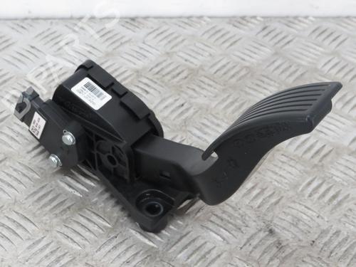 Used Pedal HYUNDAI i20 I (PB, PBT) 1.2 (86 hp) 31354361