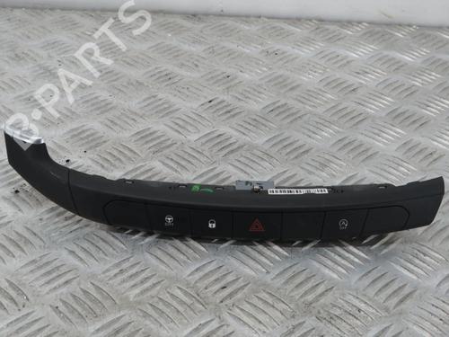 Warnblinkschalter für FIAT TIPO Estate (356_, 357_) 1.6 D (356WXG1B) (120 hp) 31666550