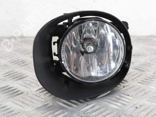 Used Right front fog light Right front fog light 31828000 31828000
