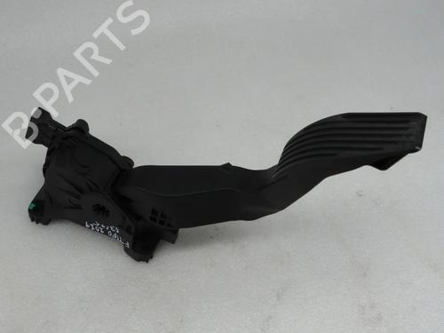 Used Pedal FIAT TIPO Estate (356_, 357_) 1.6 D (356WXG1B) (120 hp) 31886774