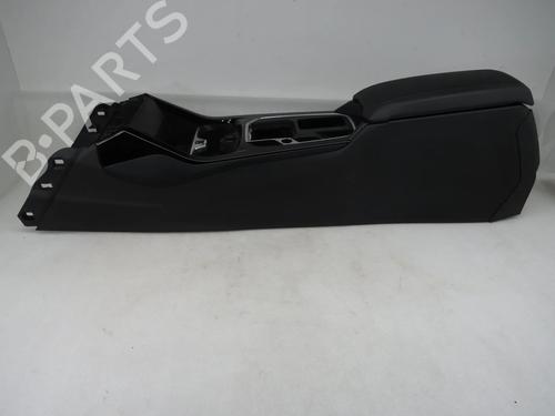 Console central BMW 1 (F40) 116 d (116 hp) 31941309